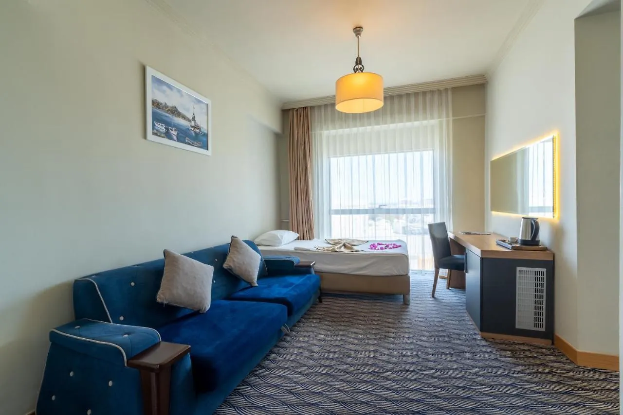 ****  City Live Hotel Antalya Turquía